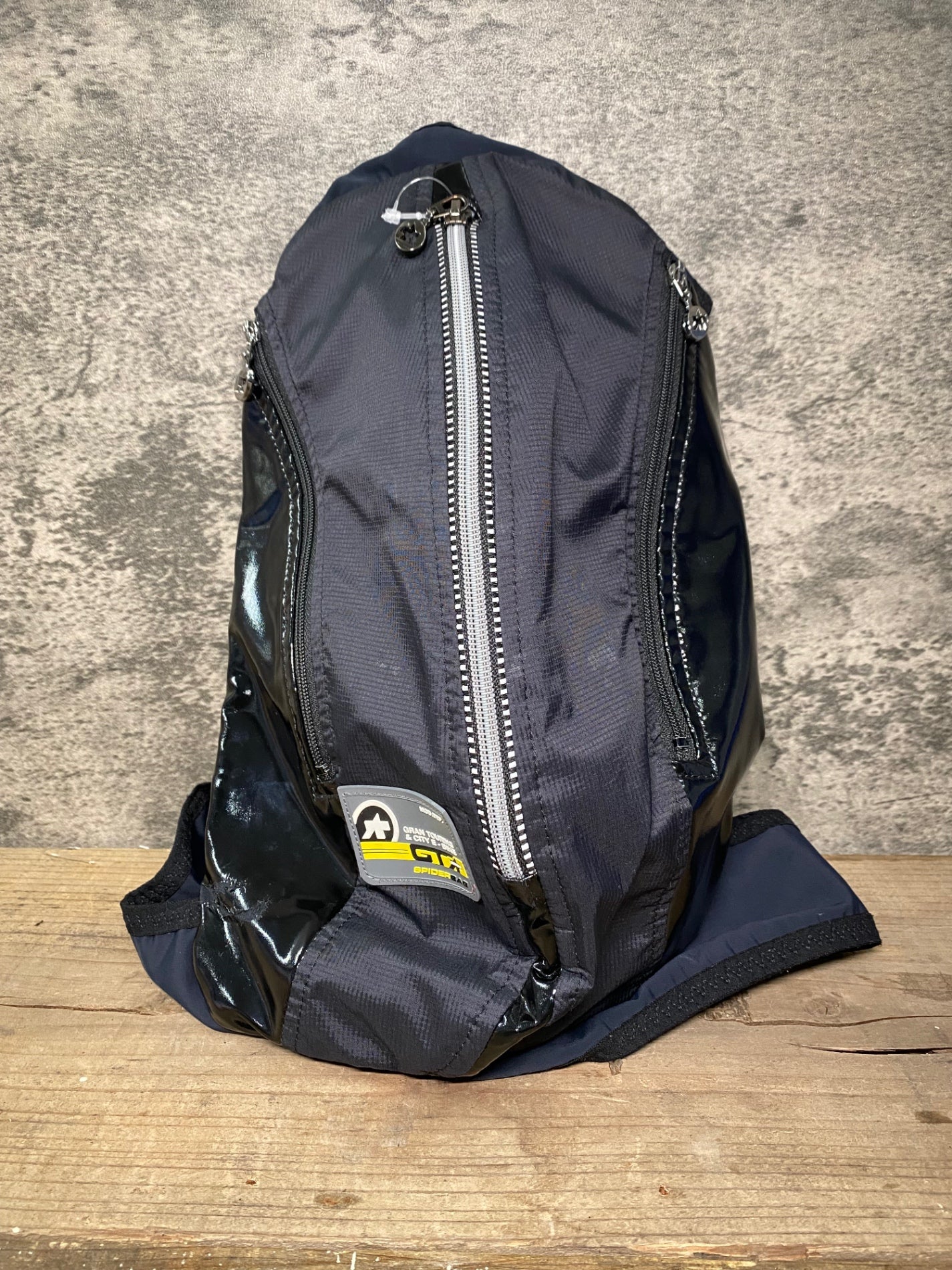 IO805 アソス assos GT spider bag リュックサック バックパック 黒