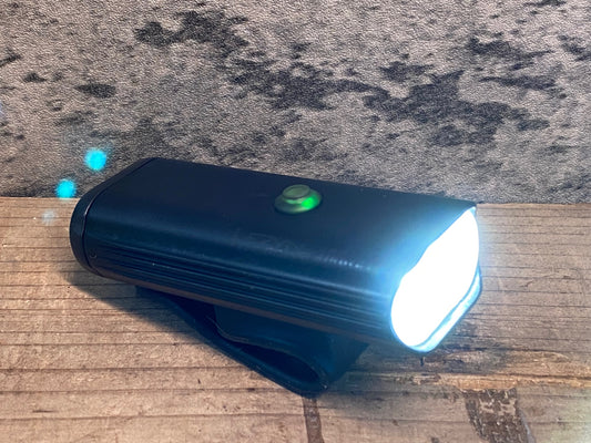 IY053 レザイン LEZYNE ライトドライブ LITE DRIVE 1000XL フロントライト 点灯確認済