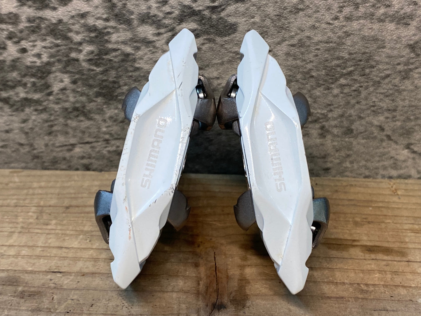 IY292 シマノ SHIMANO PD-M530 ビンディングペダル SPD 両面 白