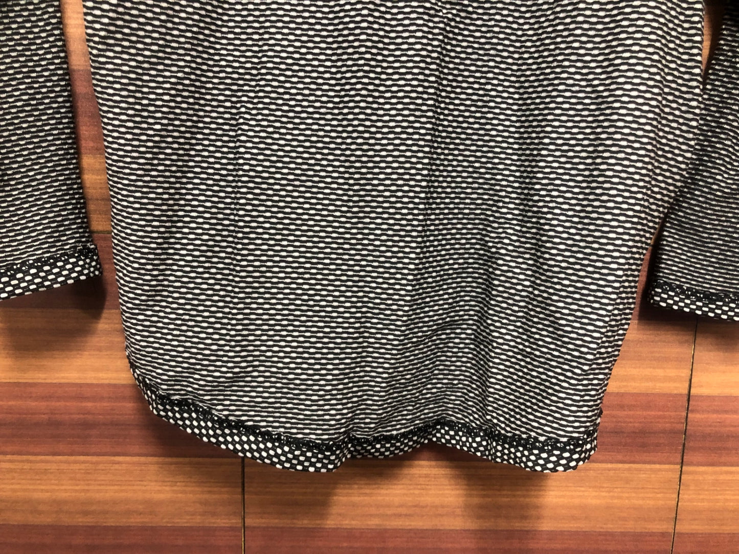 IO510 プロトンド パリ PELOTON DE PARIS 長袖 インナーシャツ 白黒 M