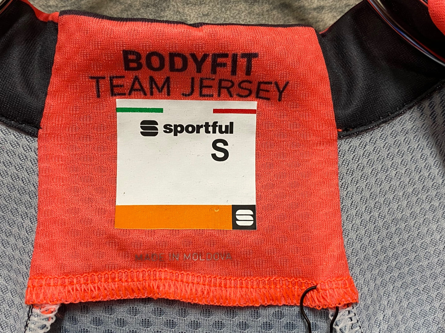 IY883 スポーツフル Sportful 半袖 サイクルジャージ 黒赤 S