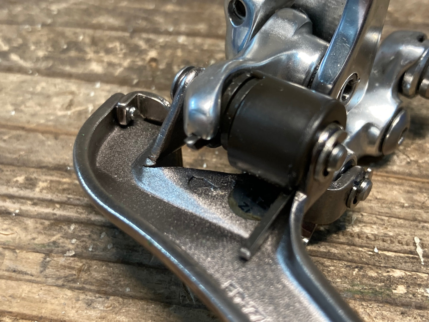 IQ472 シマノ SHIMANO デュラエース DURA-ACE FD-7700 フロントディレイラー バンド Φ31.8