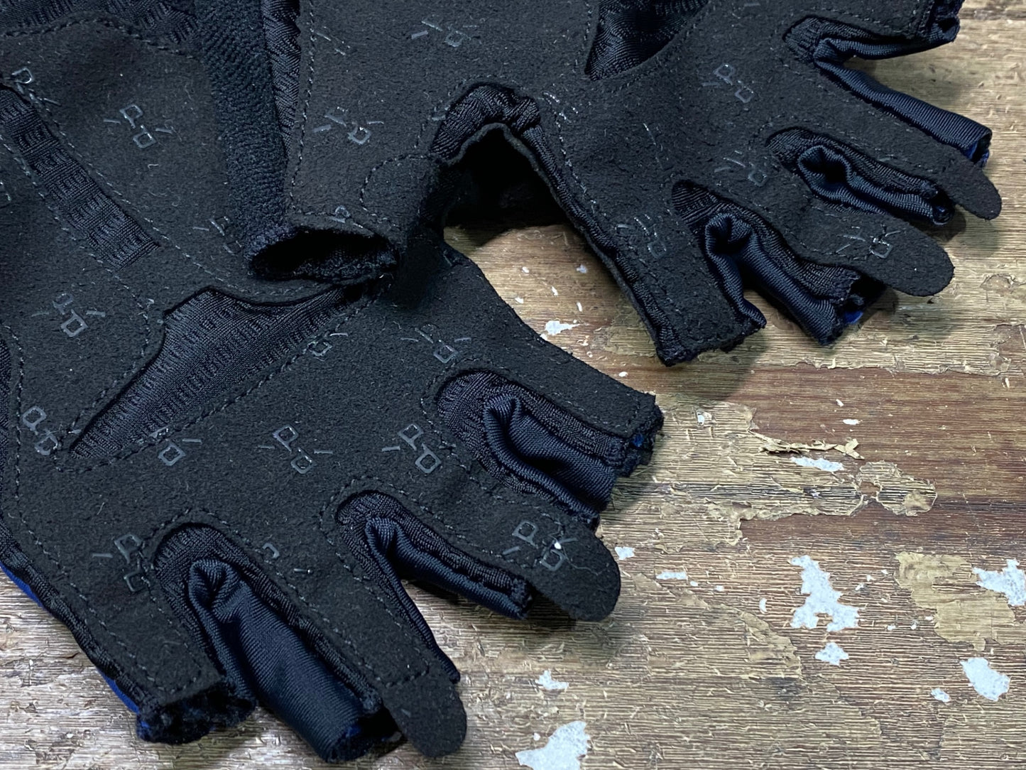 IO491 プロトンド パリ PELOTON DE PARIS 指切り グローブ 青