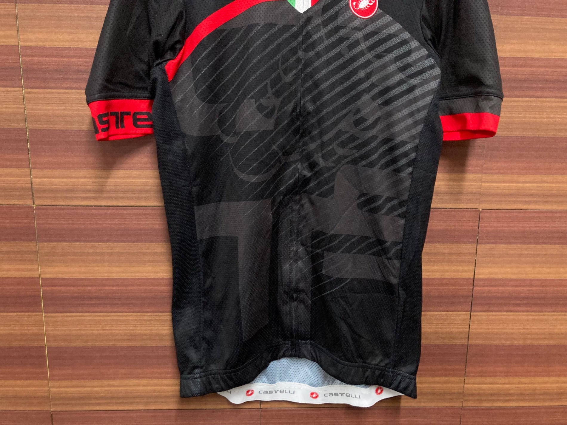 ID565 カステリ CASTELLI 半袖 サイクルジャージ 黒 赤 S – BICI AMORE EQ STORE