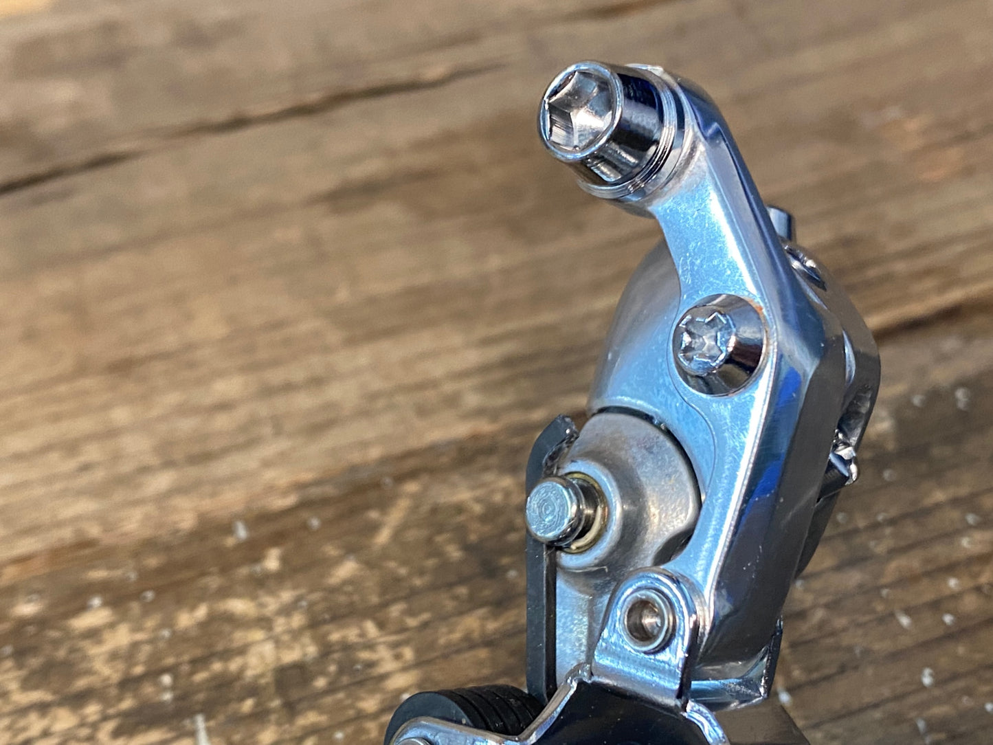 IL947 未使用 サンツアー SUNTOUR シュパーブプロ SUPERBE PRO フロントディレイラー 直付 2×7/8S