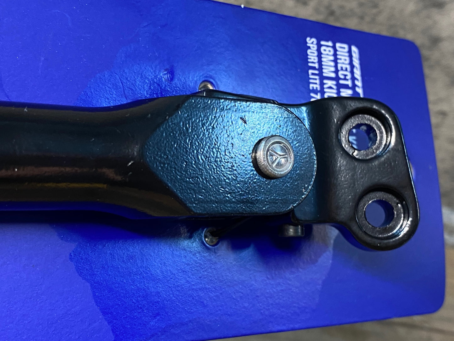 IV678 ジャイアント GIANT Direct Mount KSA Kickstand - Sport Lite 700c キックスタンド