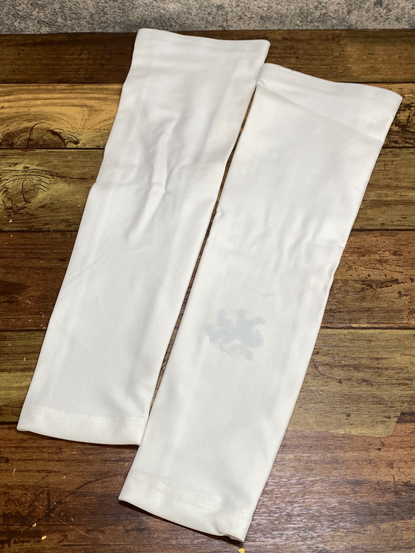 IV878 カペルミュール KAPELMUUR アームカバー 白 L