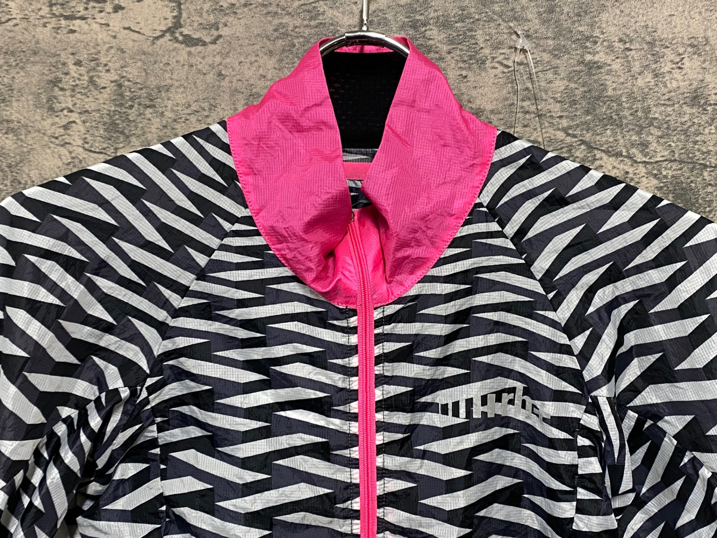 JA176 rh+ 長袖 ウインドブレーカー 白 黒 S