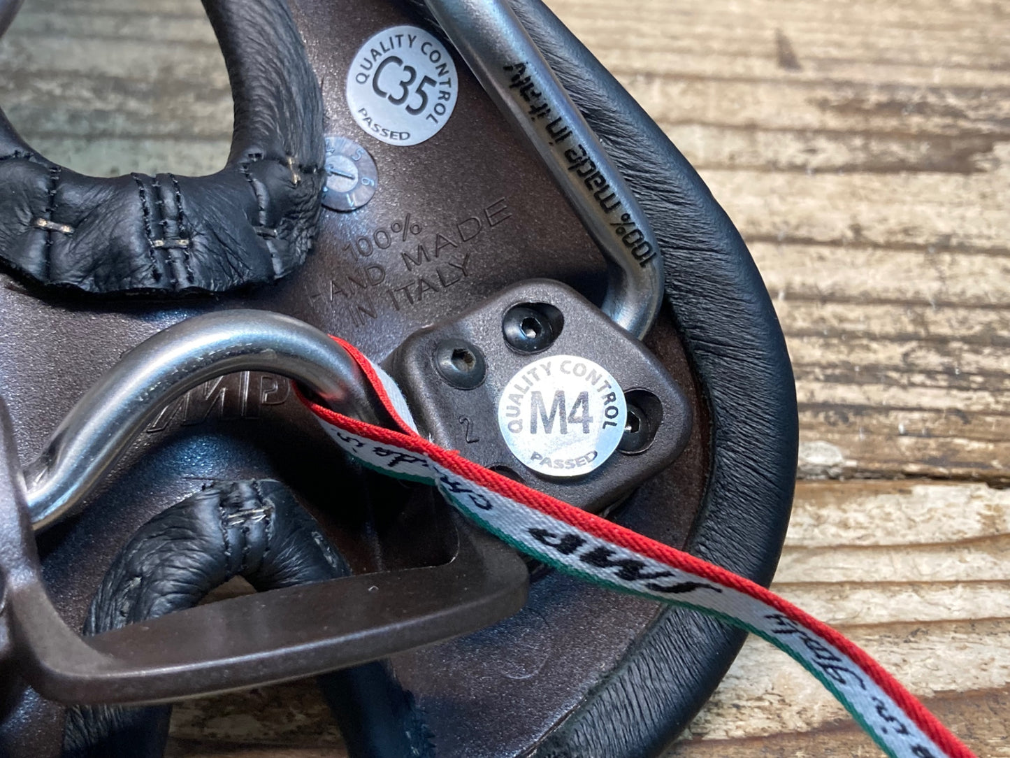 IX982 Selle SMP Forma サドル 黒 ステンレスレール aisi 304 tube