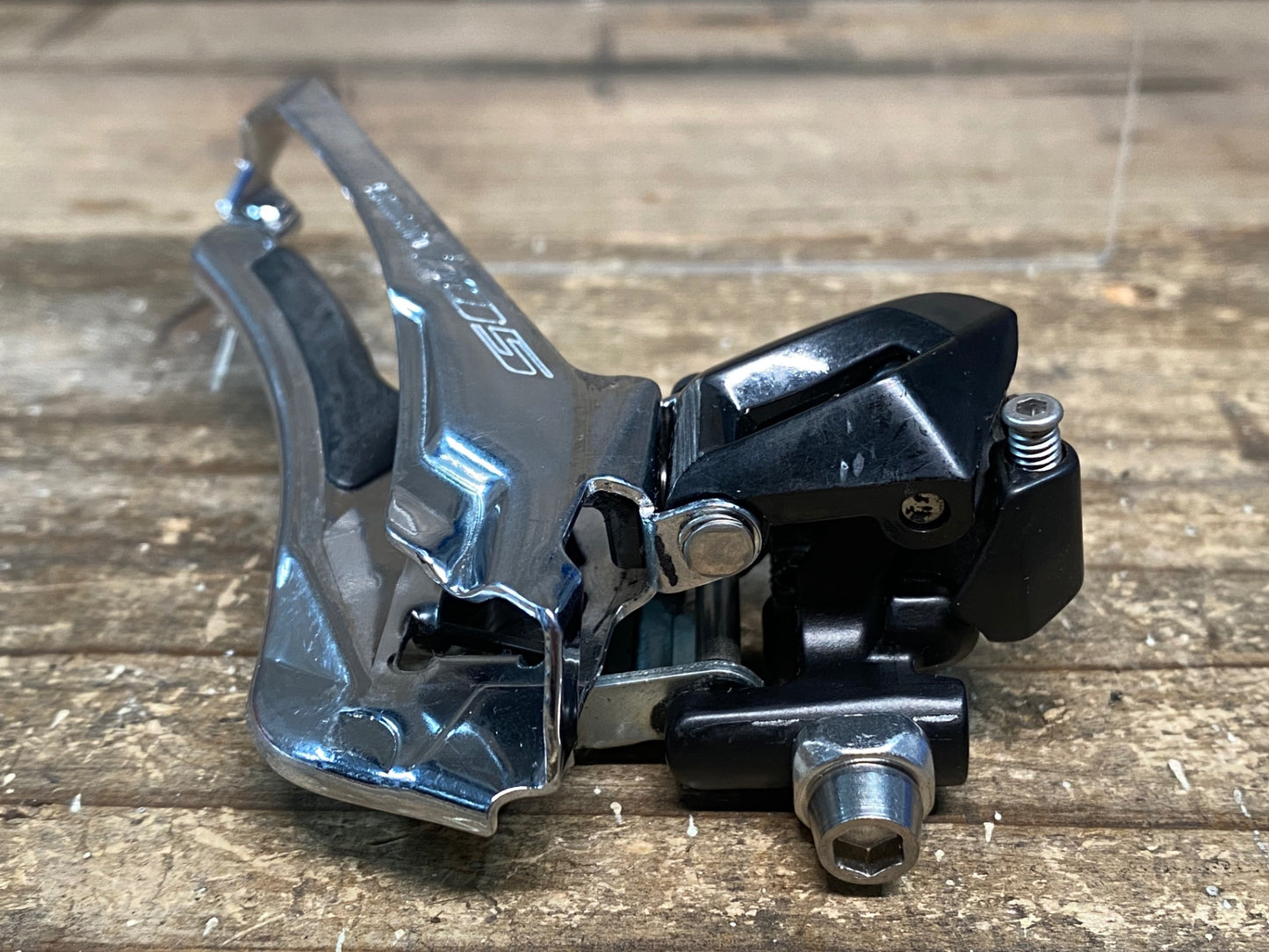 IT463 シマノ SHIMANO 105 FD-R7000 フロントディレイラー 直付