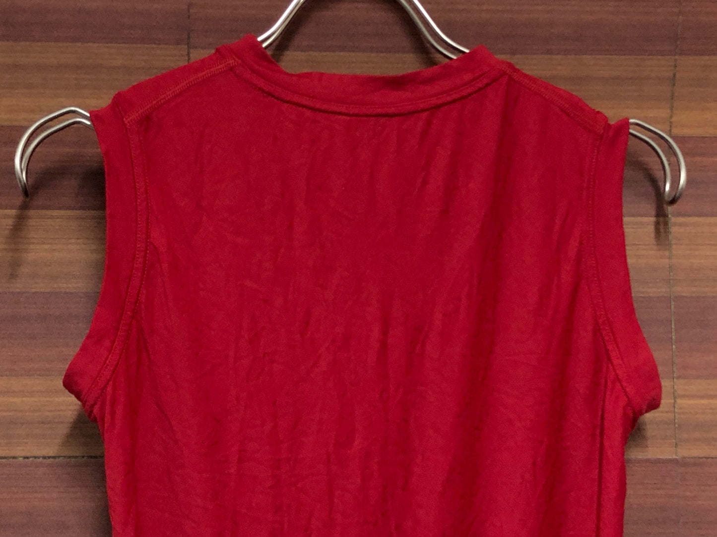 IO529 ヴェロビチ velobici VELVET ベースレイヤー インナー ノースリーブ 赤 5