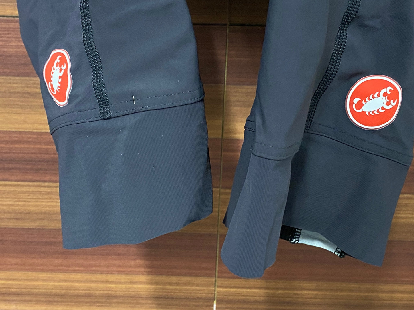 IN262 カステリ CASTELLI VELOCISSIMA 2 BIB ビブショーツ レディース グレー Lサイズ 未使用