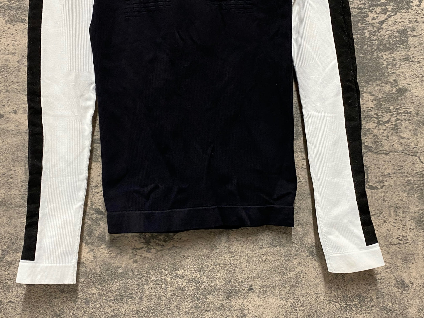 JB308 アソス assos SKINFOIL 4.4 長袖 ベースレイヤー 黒 白 SIZE 0 WINTER