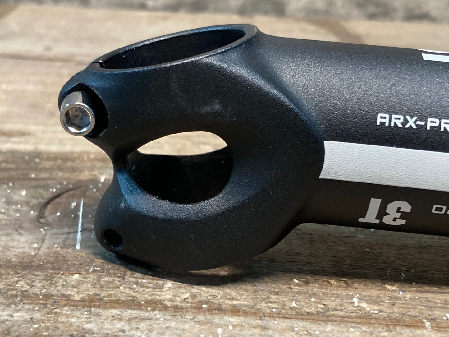 IO401 3T ARX PRO アルミステム 黒 90mm Φ31.8 OS 17°