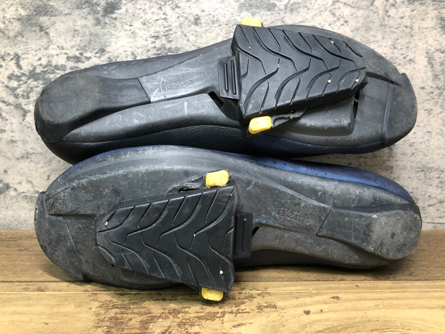 JB517 フィジーク fizik TEMPO OVERCURVE R4 WIDE Shoes ビンディングシューズ 紺 黒 EU41 3穴