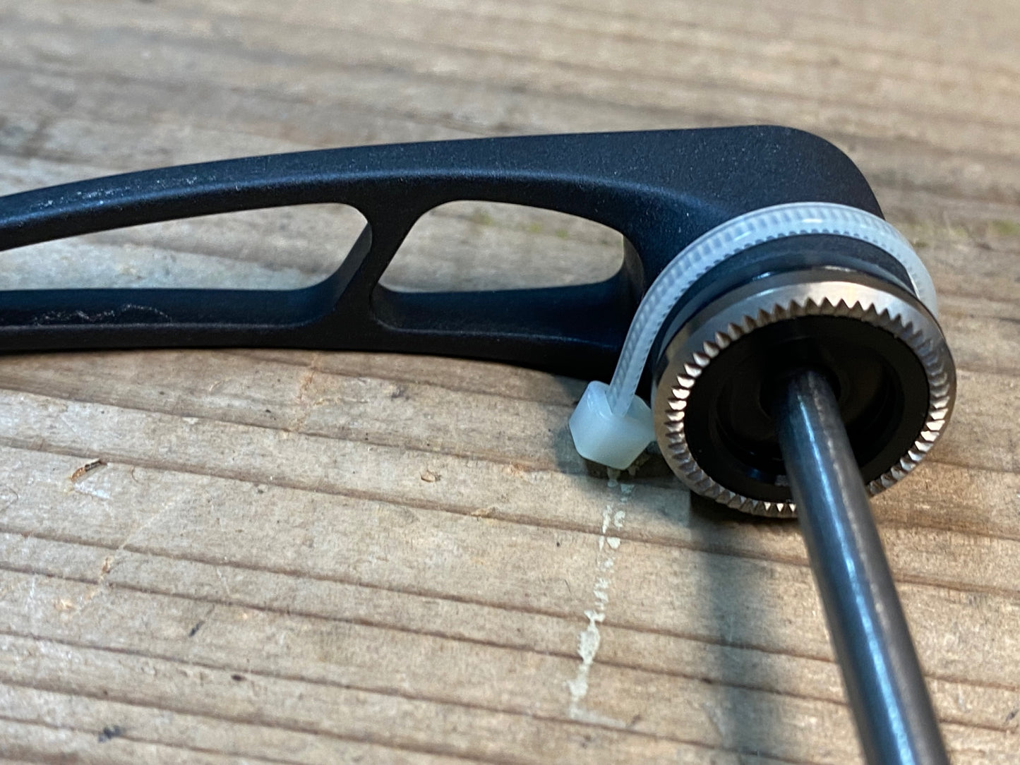 IY765 DT SWISS クイックスキュワー 100/130mm