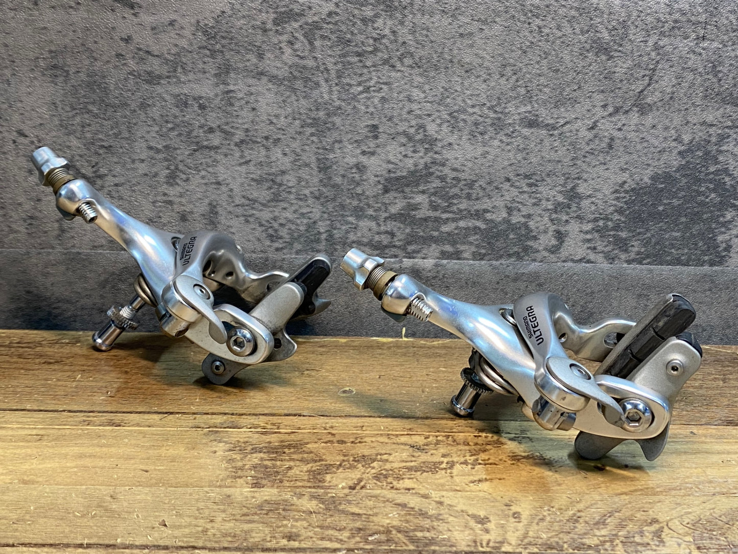 IZ157 シマノ SHIMANO アルテグラ ULTEGRA BR-6500 キャリパーブレーキ シルバー 前後セット