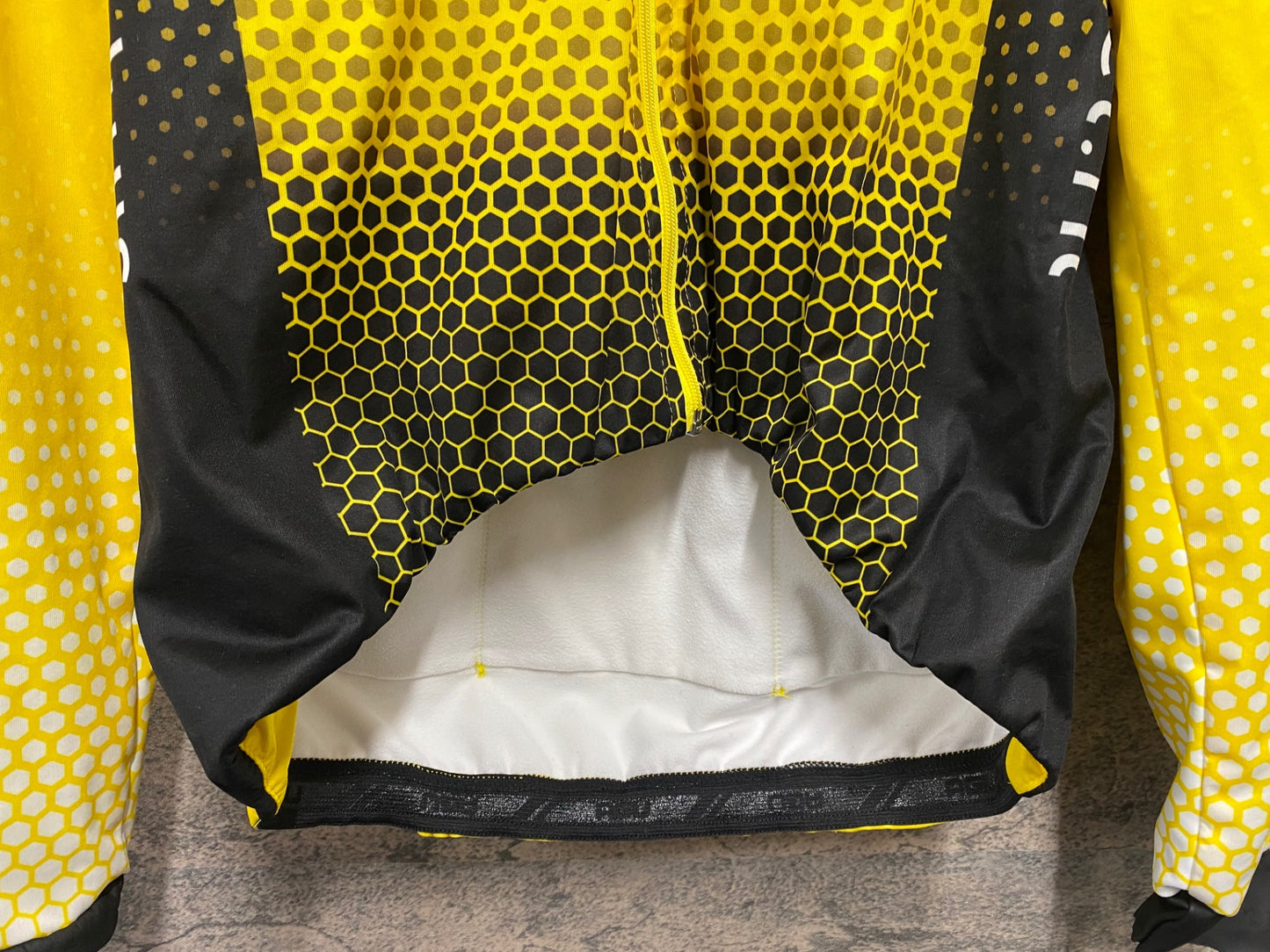 JA513 アグ AGU 長袖 サイクルジャケット 黄 M 裏起毛 JUMBO VISMA