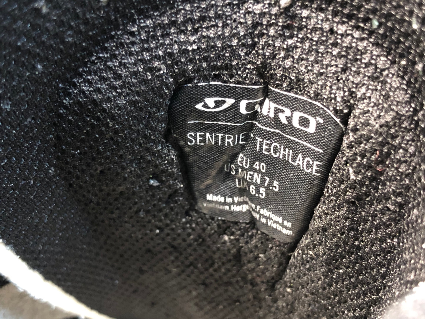 IP475 ジロ GIRO SENTRIE TECHLACE ビンディングシューズ 蛍光イエロー SPD-SL EU40 未使用