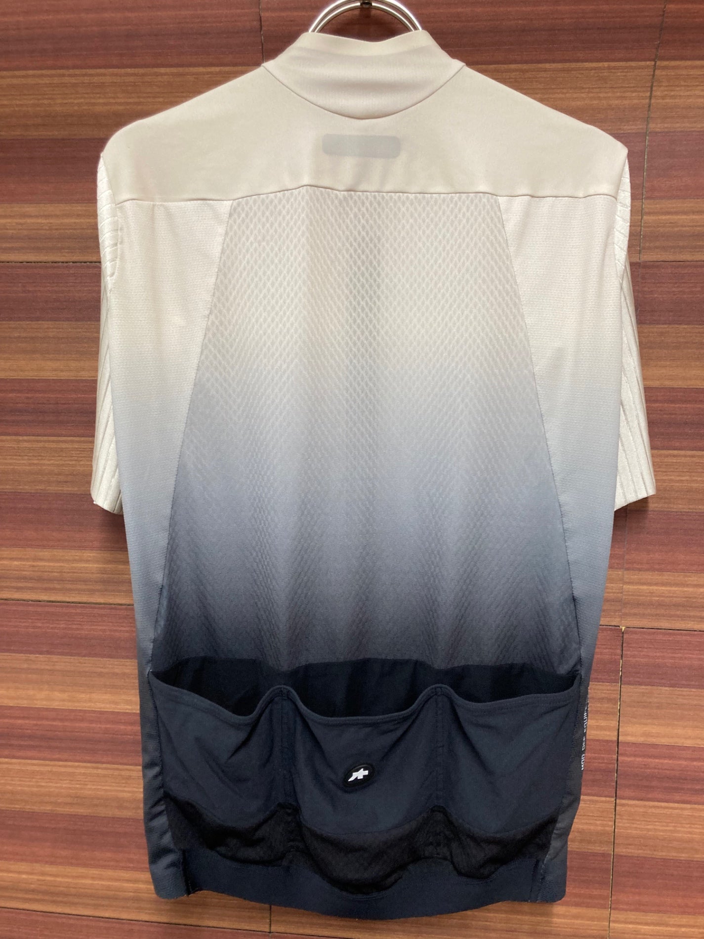 IU469 アソス Assos 半袖 サイクルジャージ オフホワイト M タグカット