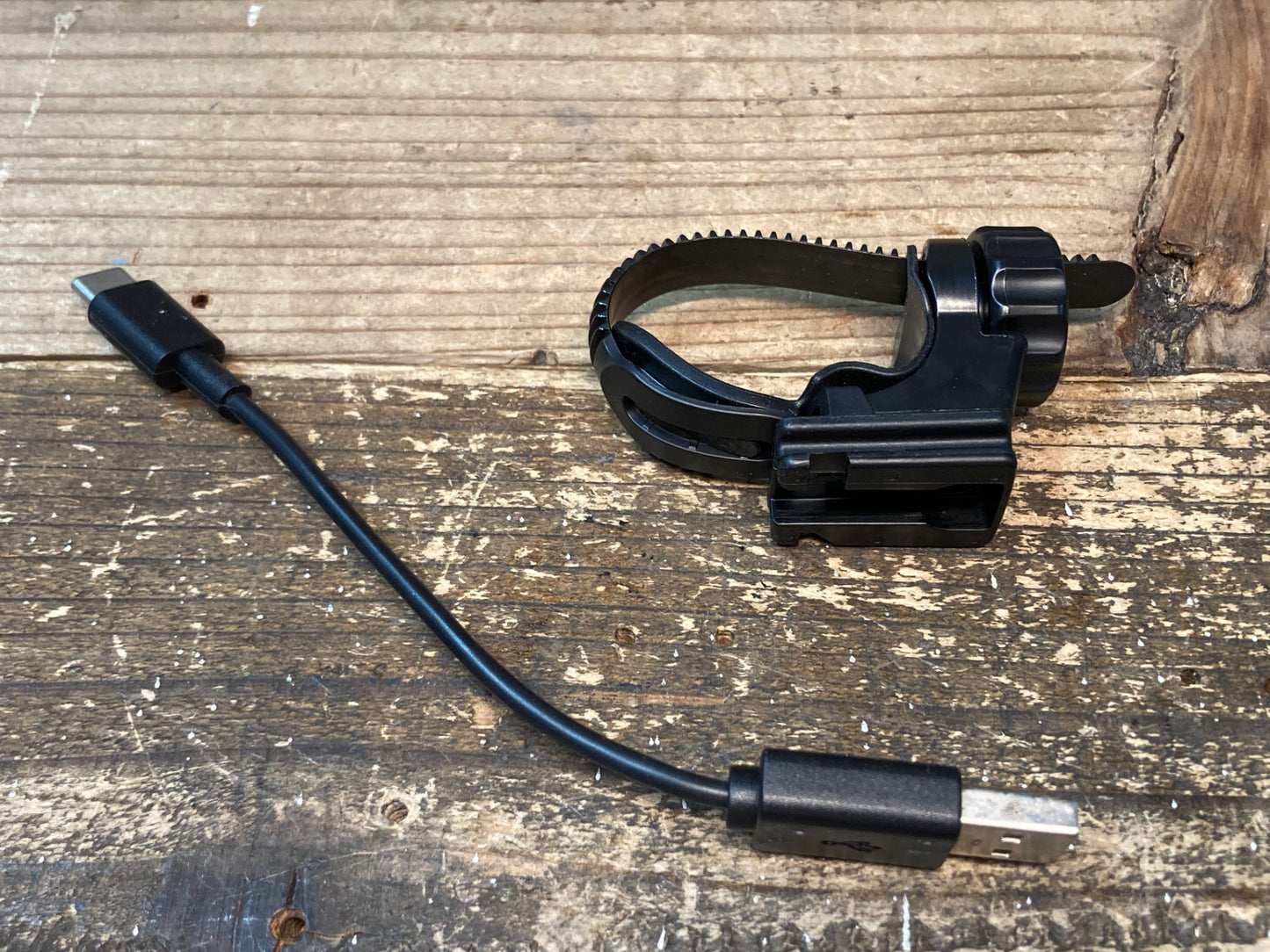 IV422 キャットアイ CATEYE VOLT 800 NEO フロントライト ※動作確認済み