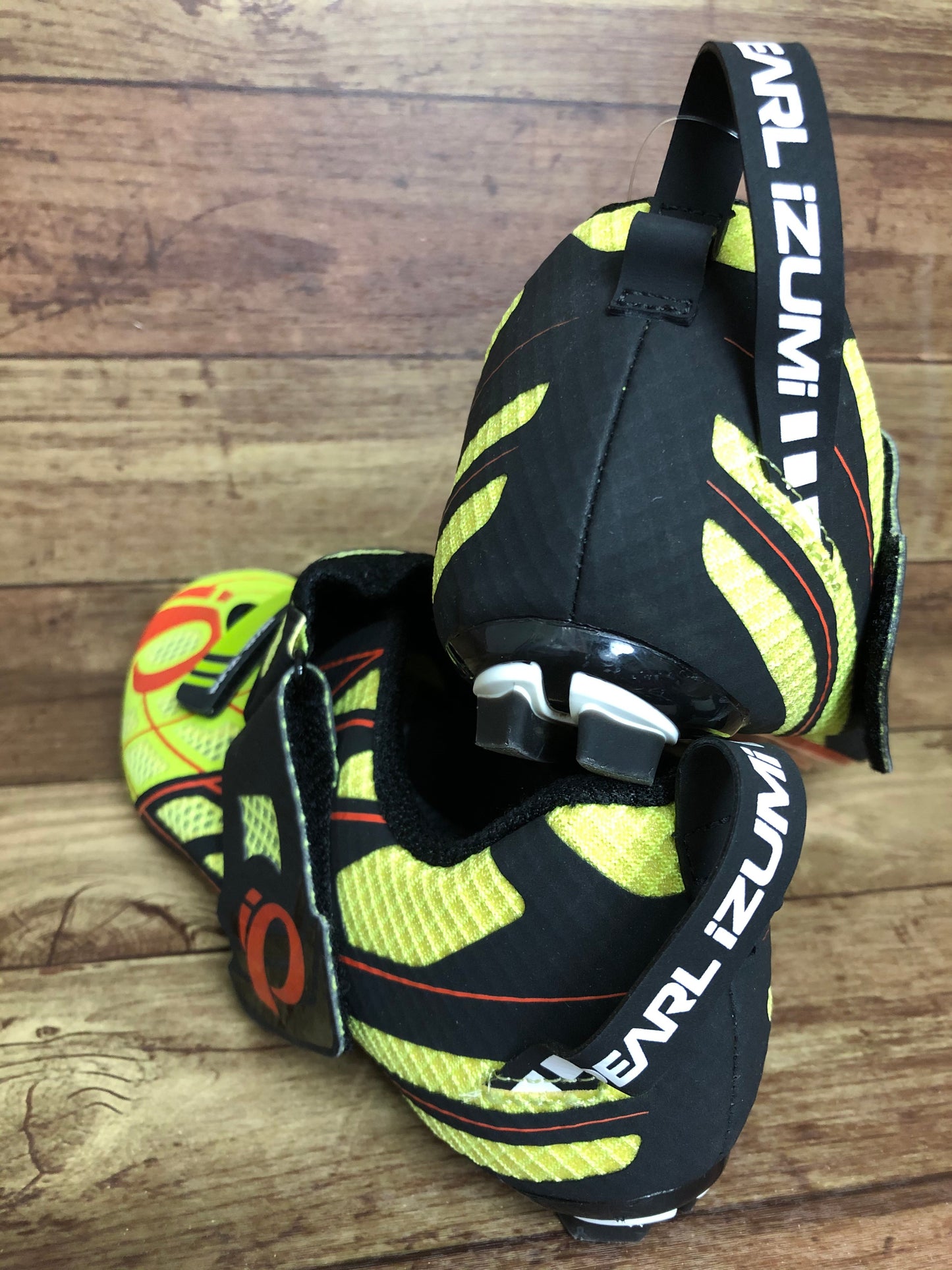 EM733 パールイズミ PEARL IZUMI Tri fly P.R.O V3 ビンディングシューズ EU44 トライアスロン用 カーボンソール