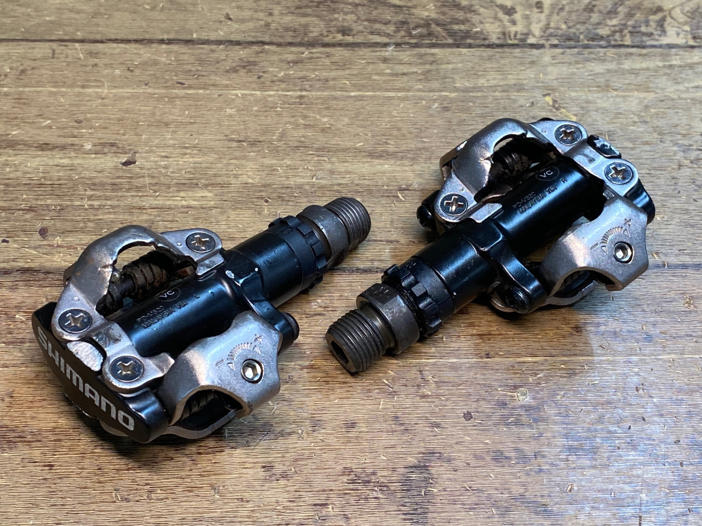 IP872 シマノ SHIMANO PD-M520 ビンディングペダル SPD
