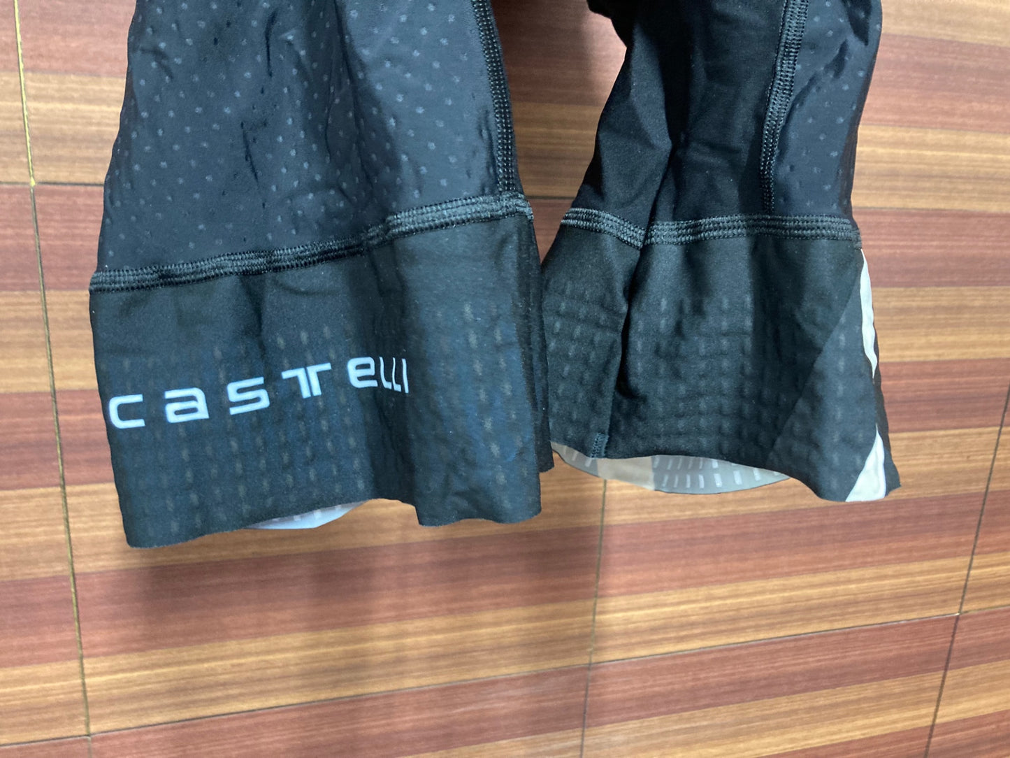 IS778 カステリ CASTELLI ロッソコルサ ROSSO CORSA ビブショーツ 黒 M