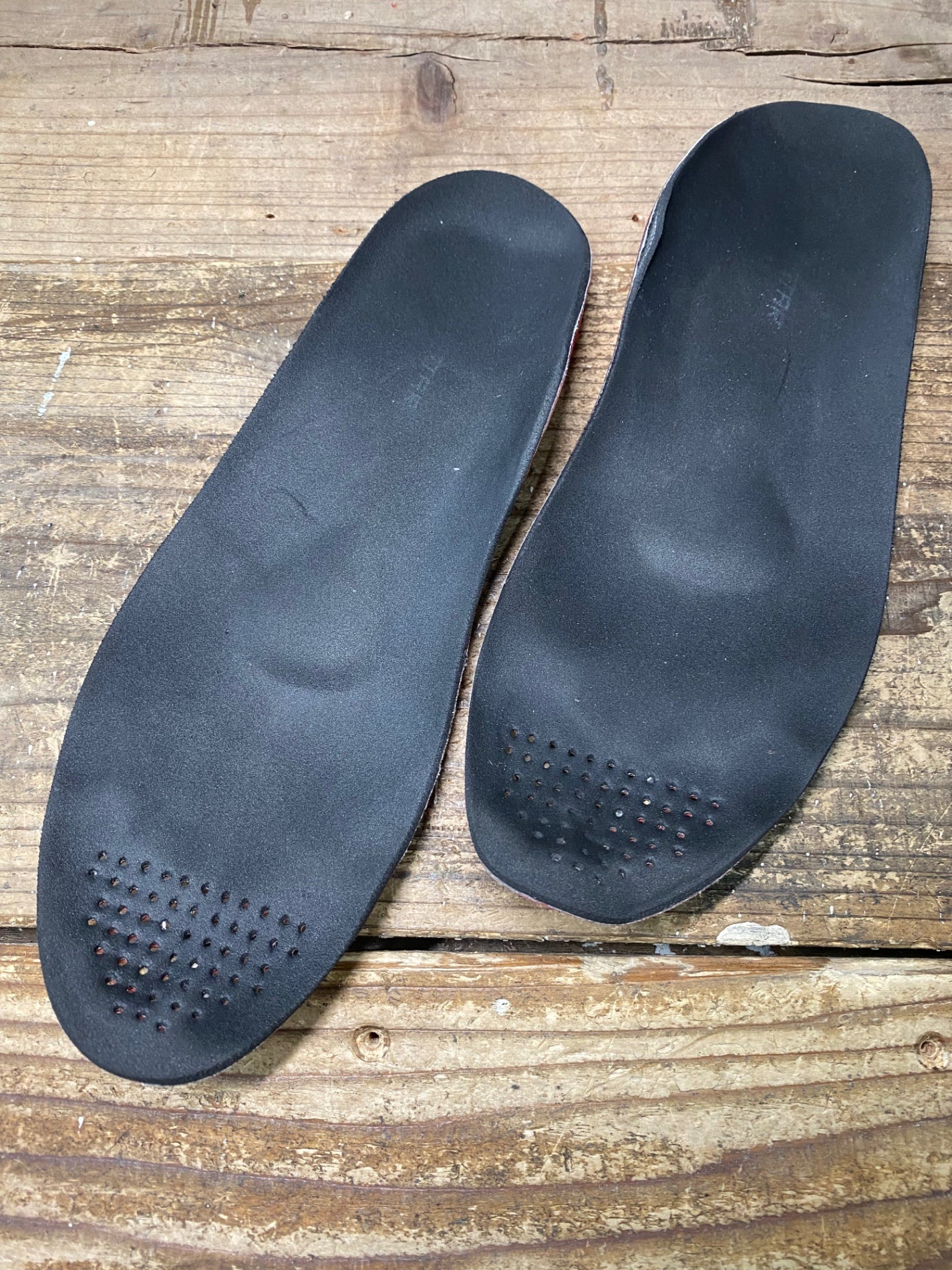 IU396 ソールスター SOLESTAR KONTROL インソール 赤 ※サイズ不明 実測 26.5cm