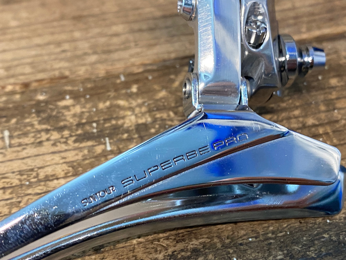 IL947 未使用 サンツアー SUNTOUR シュパーブプロ SUPERBE PRO フロントディレイラー 直付 2×7/8S