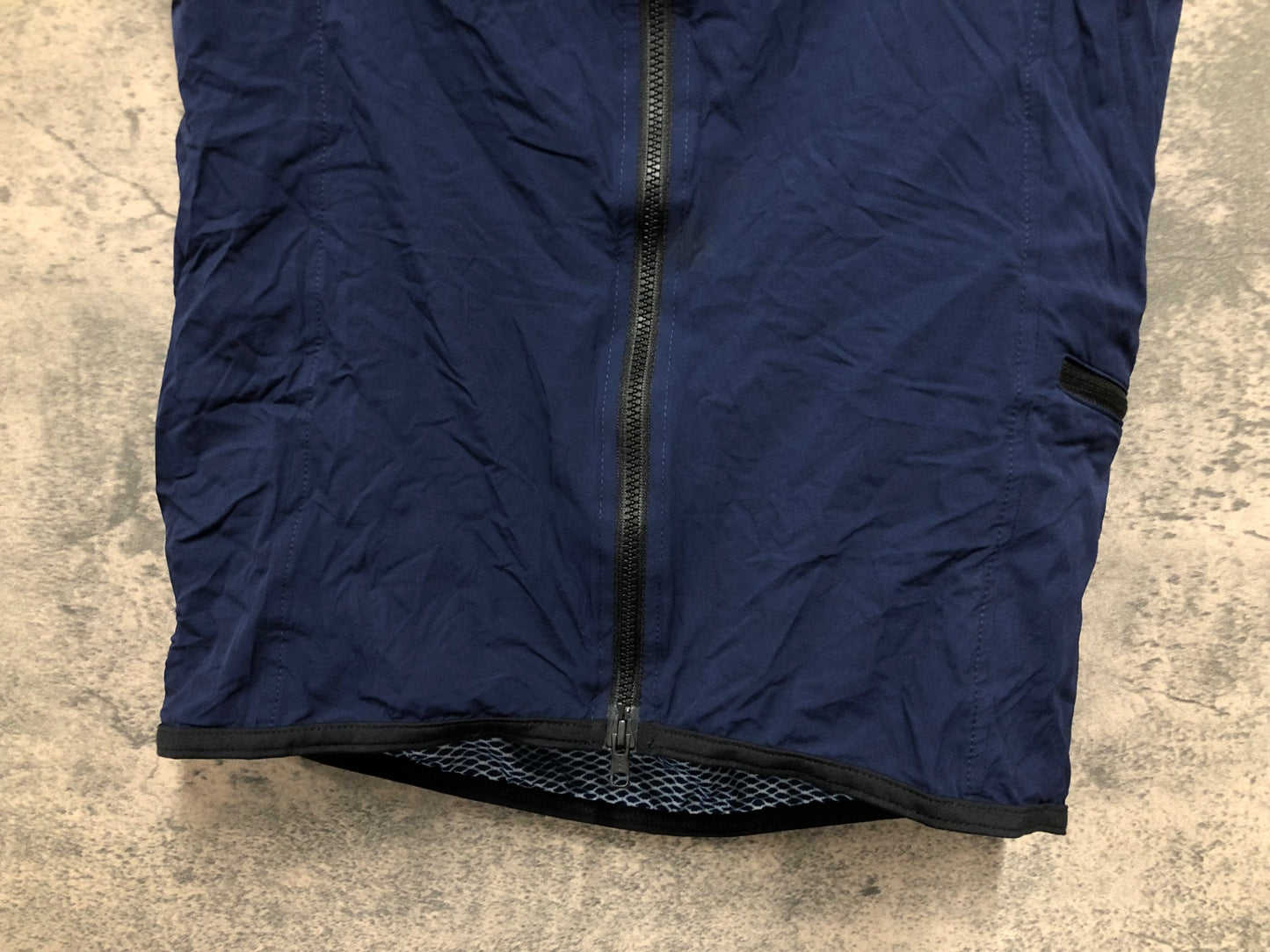 IZ769 リオンドカペルミュール Lion de KAPELMUUR パッカブル ジレ サイクルベスト 紺 M