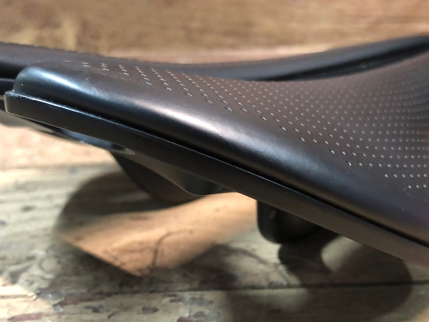 IH915 ボントレガー BONTRAGER AEOLUS PRO サドル カーボンレール 145mm