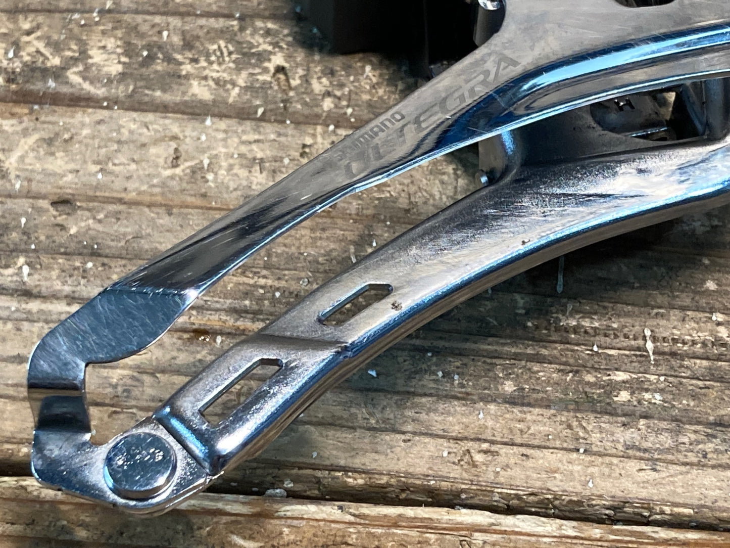 IQ784 シマノ SHIMANO アルテグラ ULTEGRA FD-6770 直付 フロントディレイラー 2s Di2 電動 動作確認済