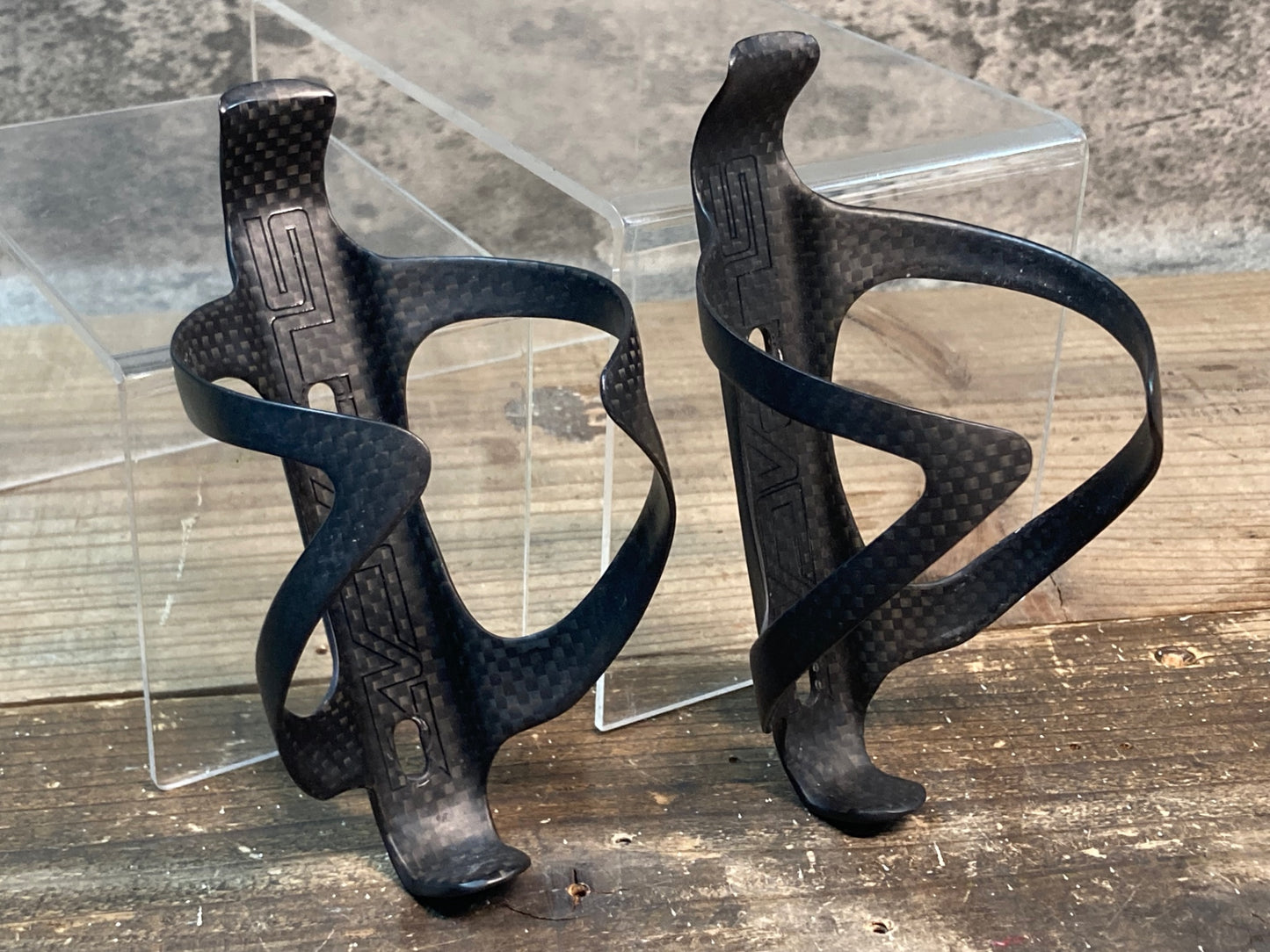 IR668 スパカズ SUPACAZ カーボン ボトルケージ 黒 2個セット