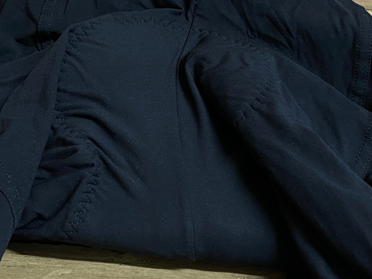 IN808 エチュオンド ETXEONDO ビブショーツ 黒 赤 M