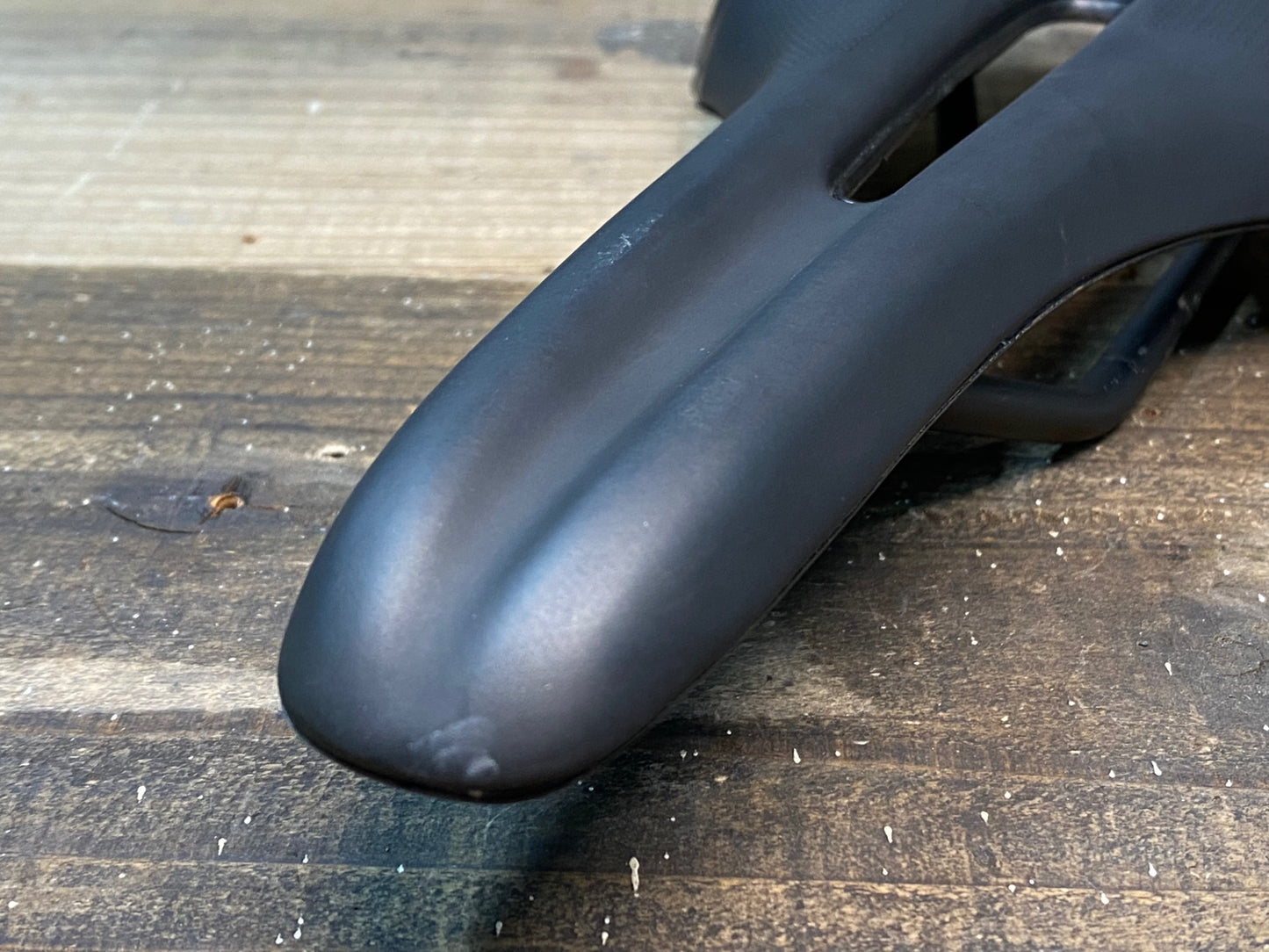 IP411 スペシャライズド SPECIALIZED トゥーペ Toupe Sport サドル 黒 143mm HOLLOW Ti