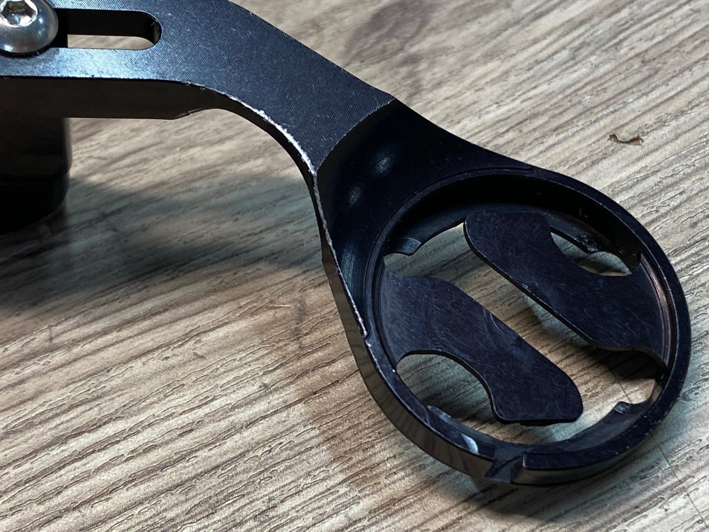 IU878 K-edge 片手 マウント 黒