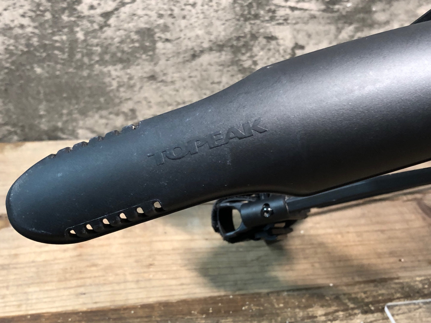 IX619 トピーク TOPEAK TETRAFENDER R2 樹脂製 リア フェンダー 黒
