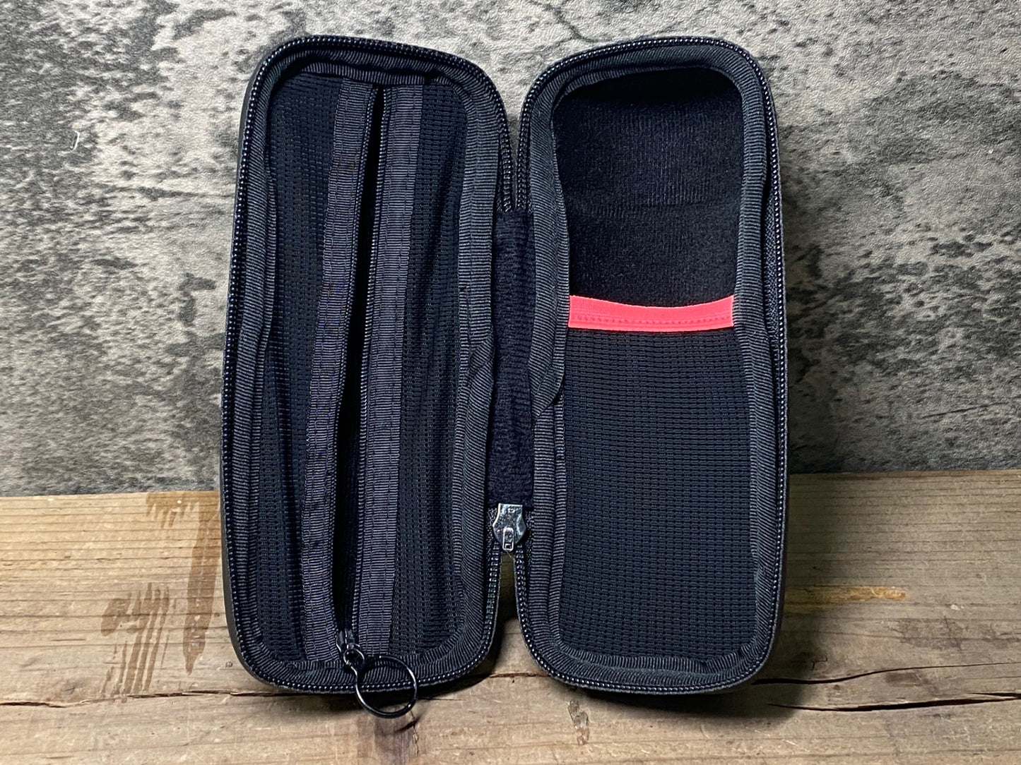 IU459 ラファ Rapha RCC ツールケース 黒 ※タイヤレバー付属