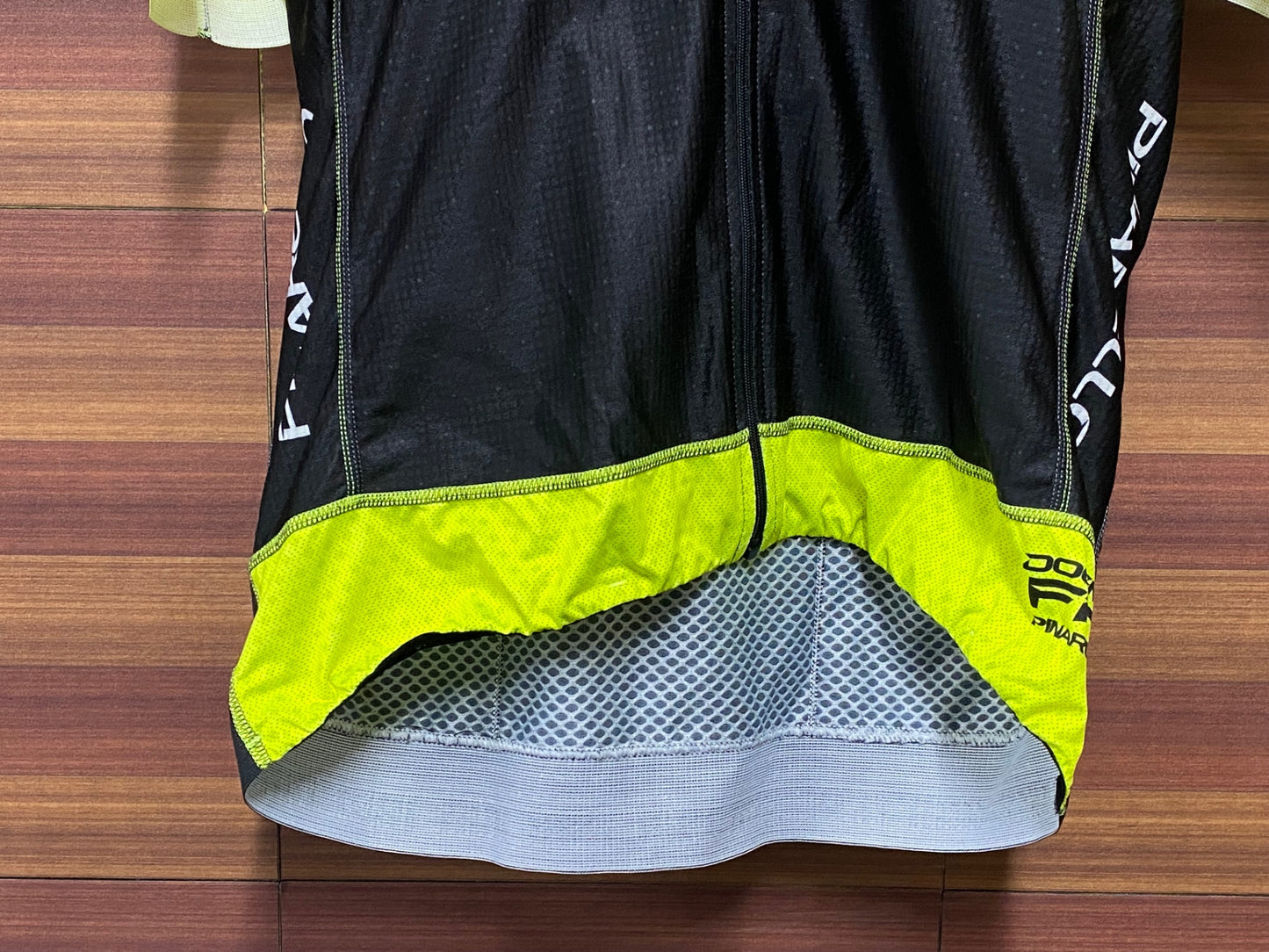 IN764 ピナレロ PINARELLO ドグマ DOGMA F10 半袖 サイクルジャージ 黒 黄 XL