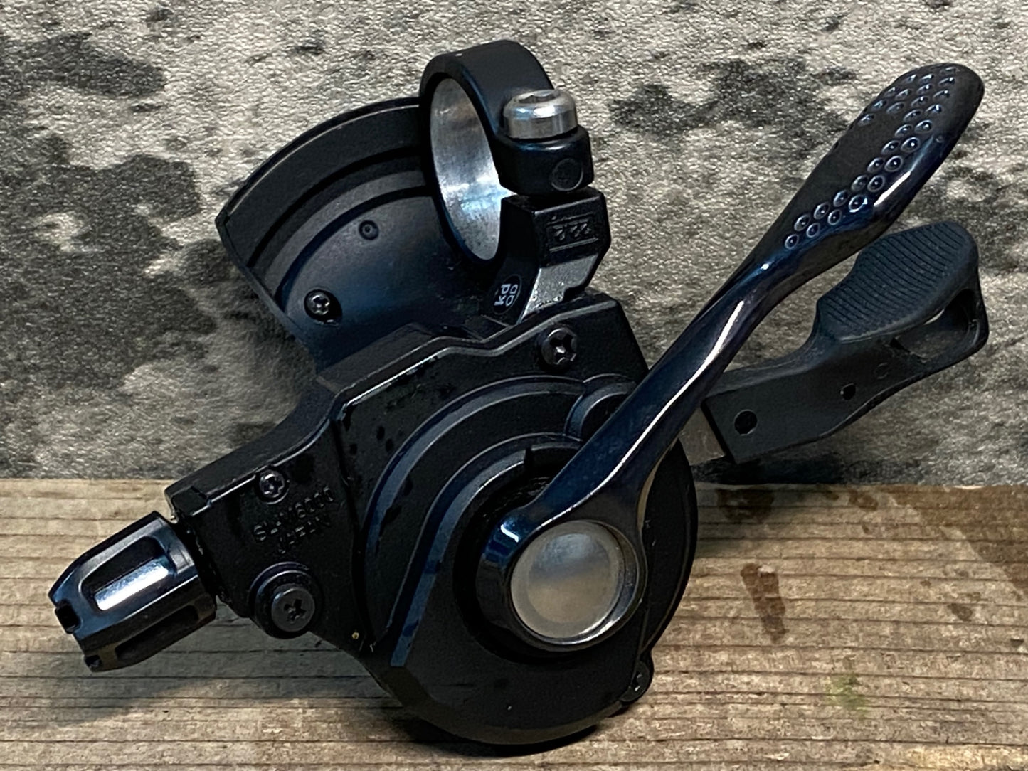 IZ604 シマノ SHIMANO DEORE XT SL-M8000 シフトレバー 11S 右のみ