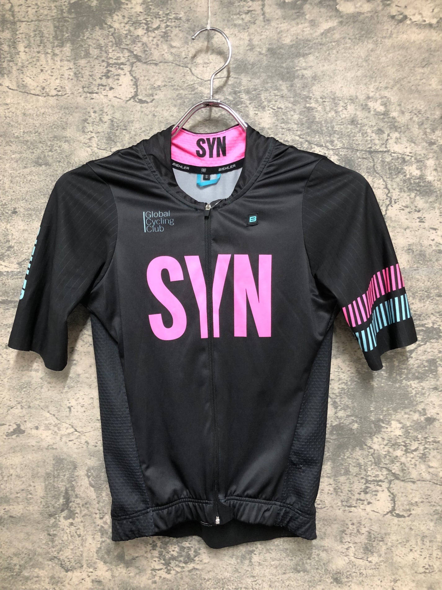 IZ530 ビーラー BIEHLER 半袖 サイクルジャージ 黒 S