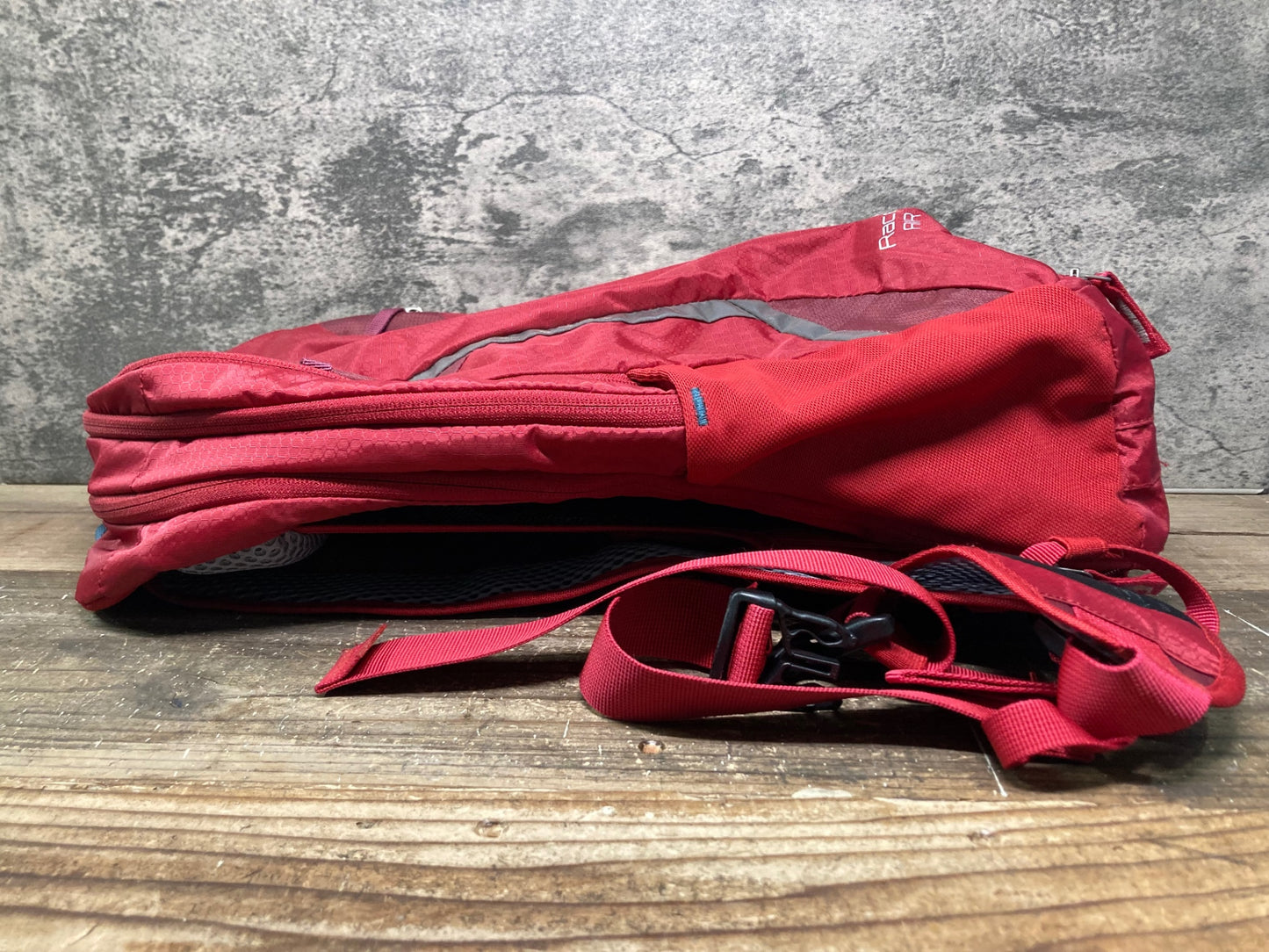 IT505 ドイター deter バックパック RACE EXP 赤