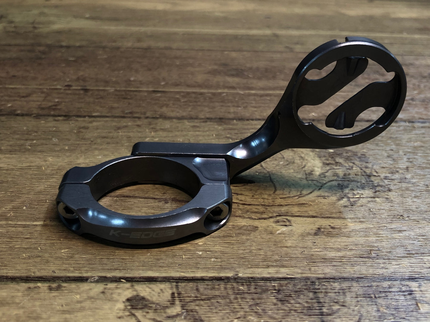 IN121 ケーエッジ K-EDGE サイコンマウント 銀 Φ31.8 Garmin