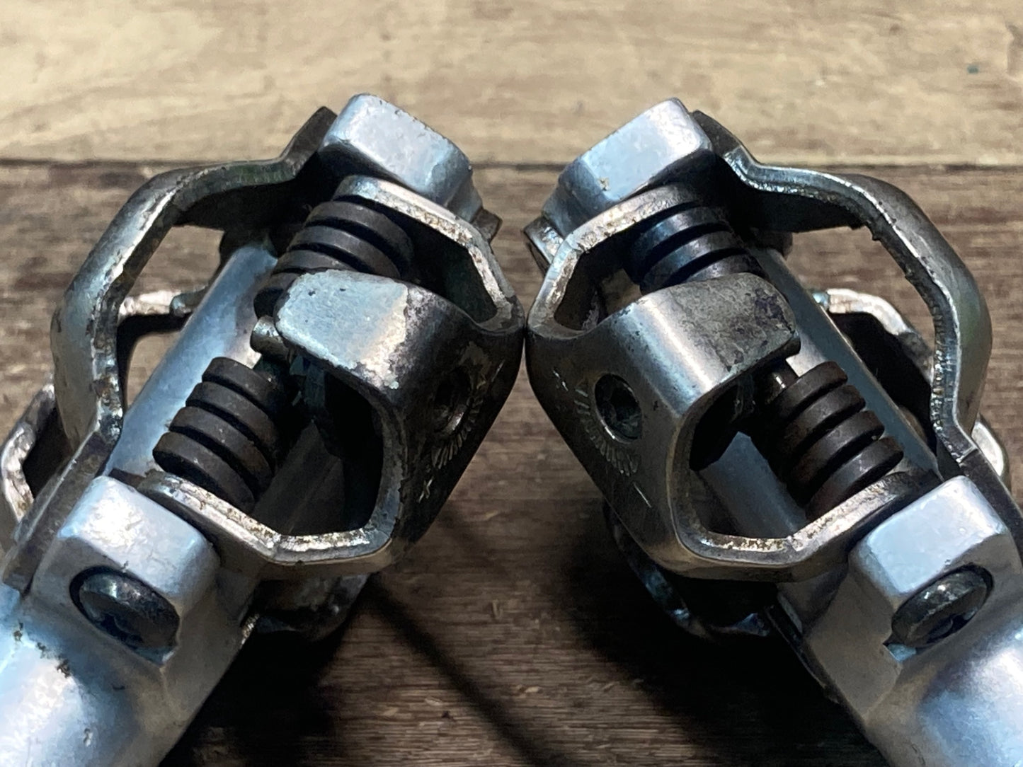 IL002 シマノ SHIMANO PD-M520 ビンディングペダル SPD