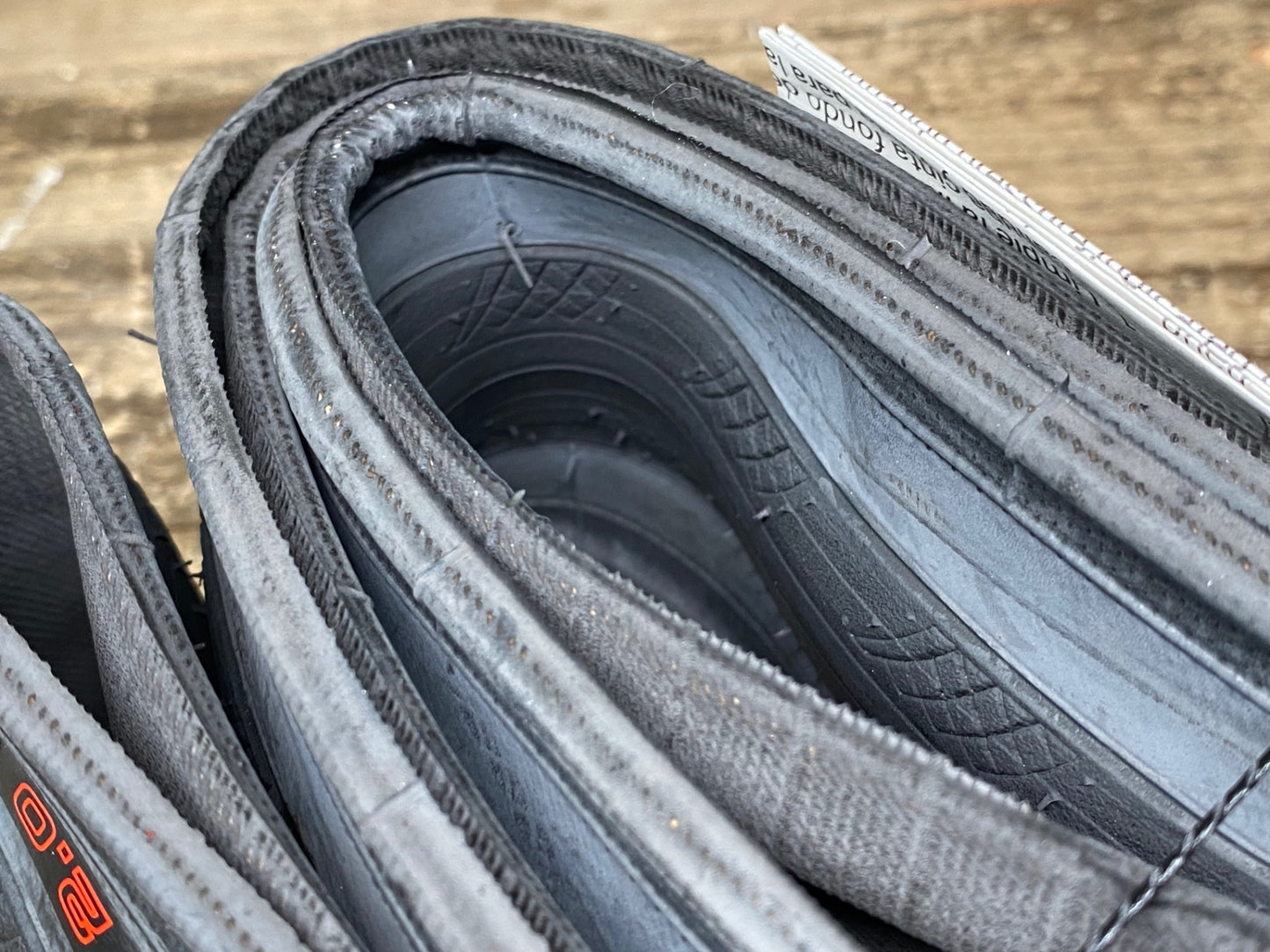 IW081 ヴィットリア vittoria ZAFFIRO PRO GRAPHENE 2.0 700x28C タイヤ