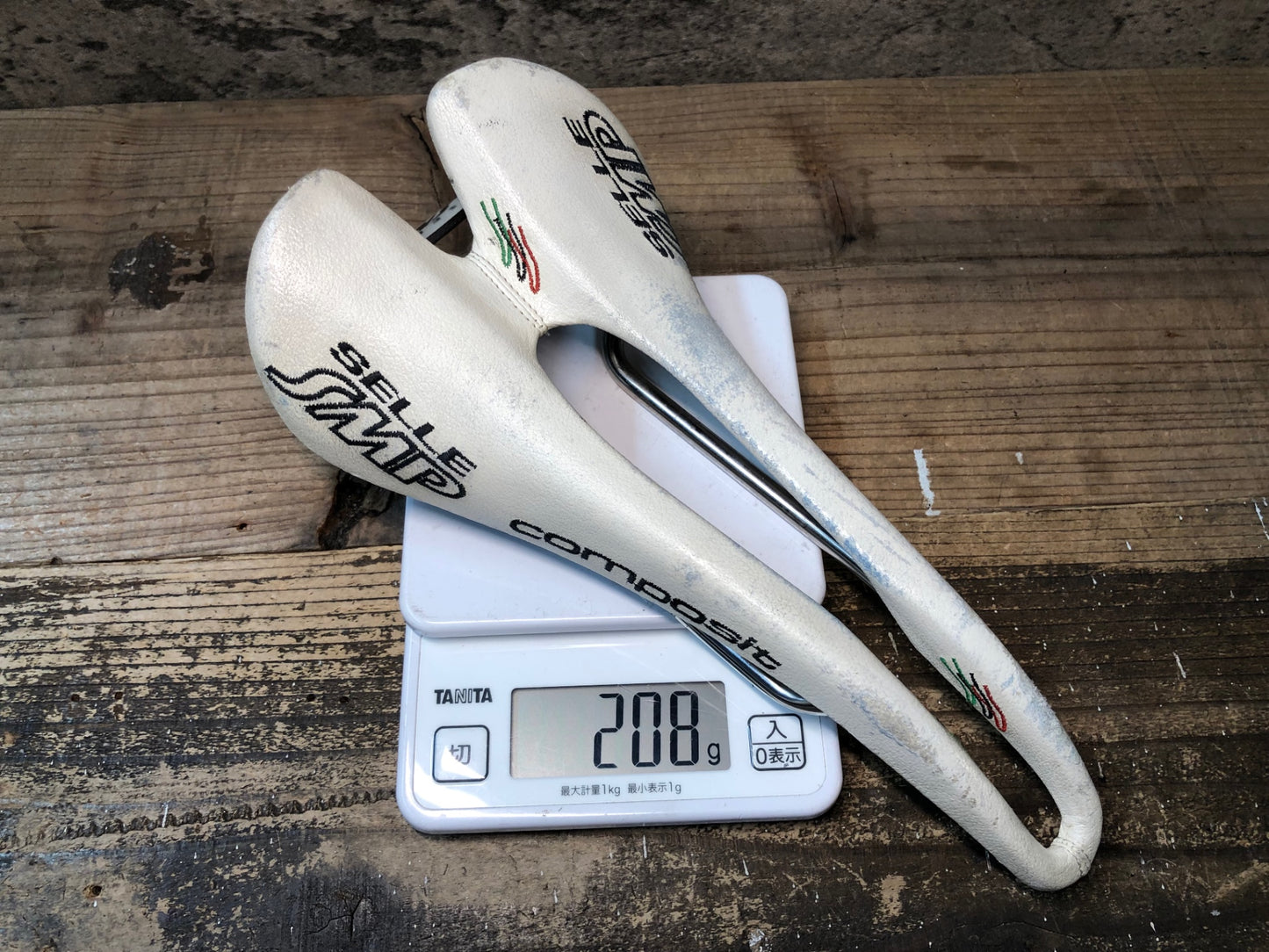 IY472 Selle SMP コンポジット Composite サドル ステンレスレール ホワイト 130mm