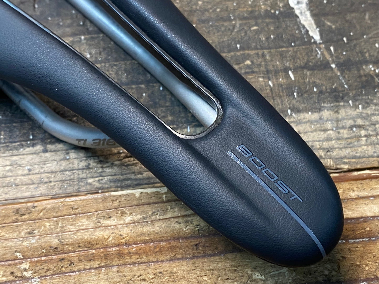 IR705 セライタリア selle italia SLR SUPERFLOW BOOST サドル 黒 130 Ti316レール