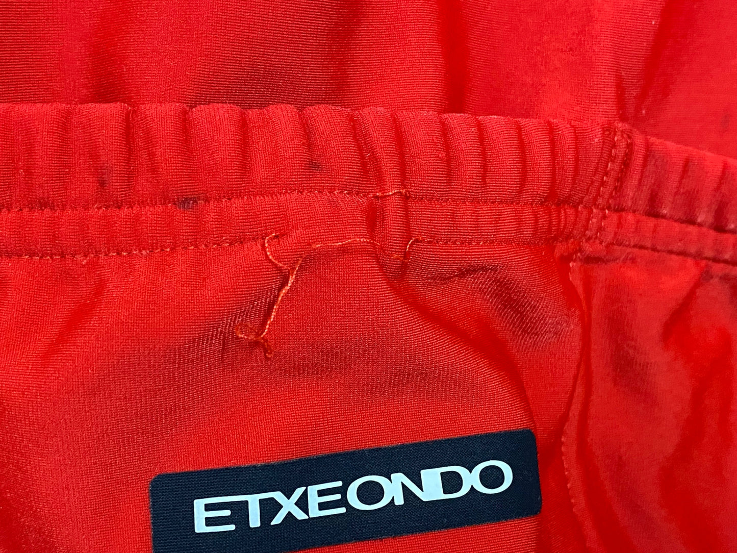 IN809 エチュオンド ETXEONDO 長袖 サイクルジャージ 黒 赤 S