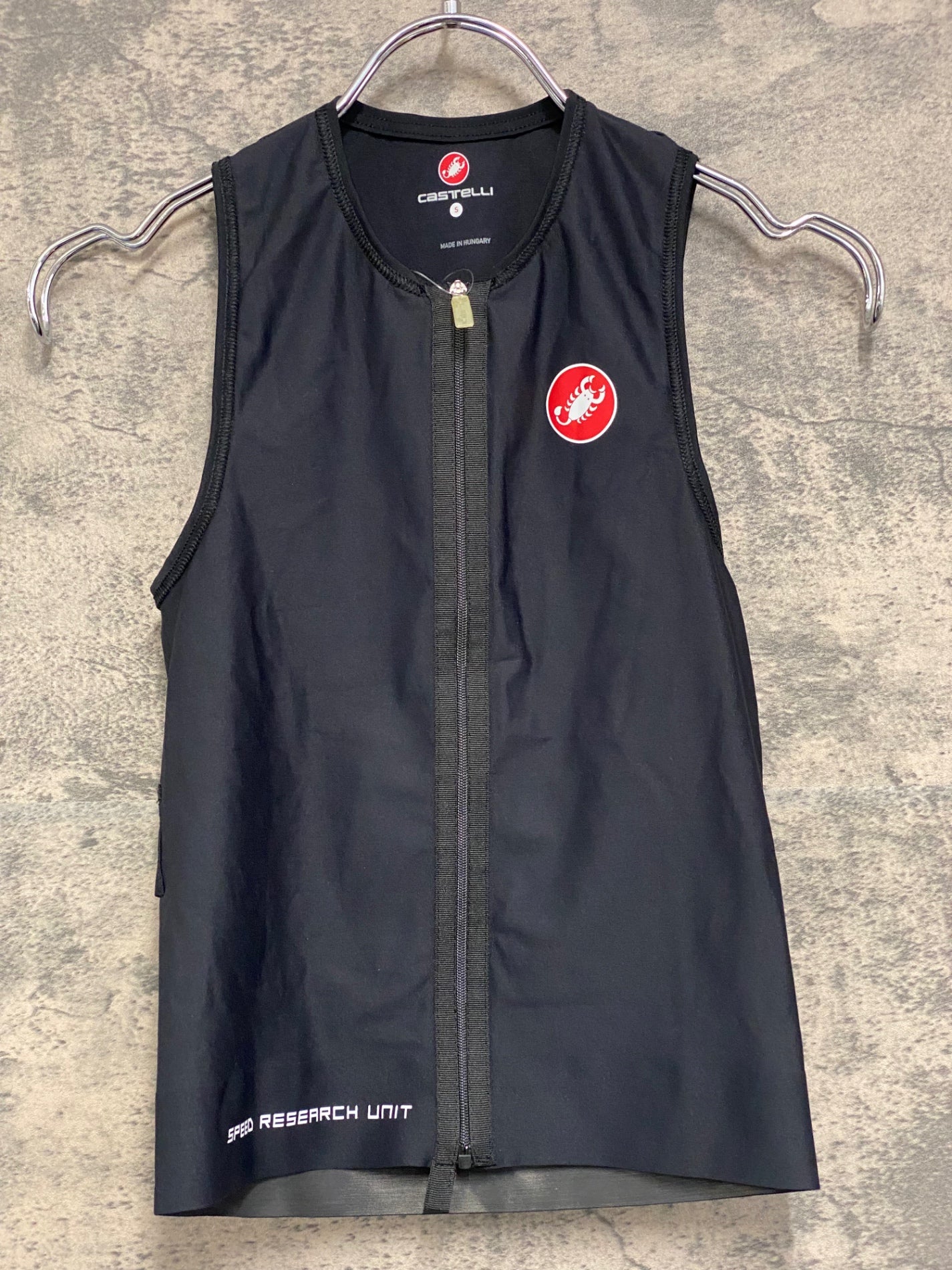 IZ467 カステリ CASTELLI ROSSOCORSA BODY PAINT ジレ サイクルベスト 黒 S